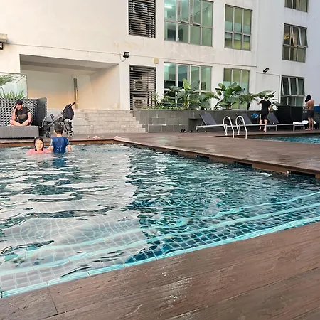 The City Nest Hostel Regalia Kuala Lumpur Exterior photo