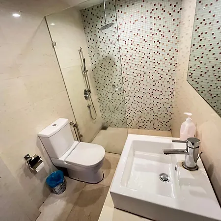 The City Nest Hostel Regalia Kuala Lumpur Exterior photo